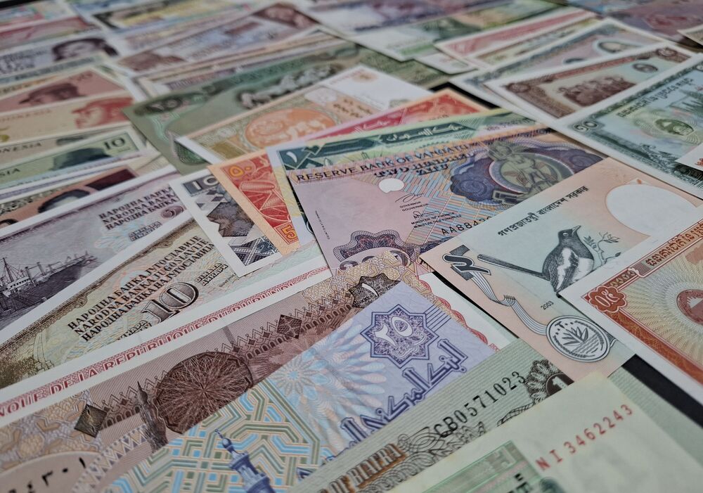  World lot - 100 pieces - AU/UNC