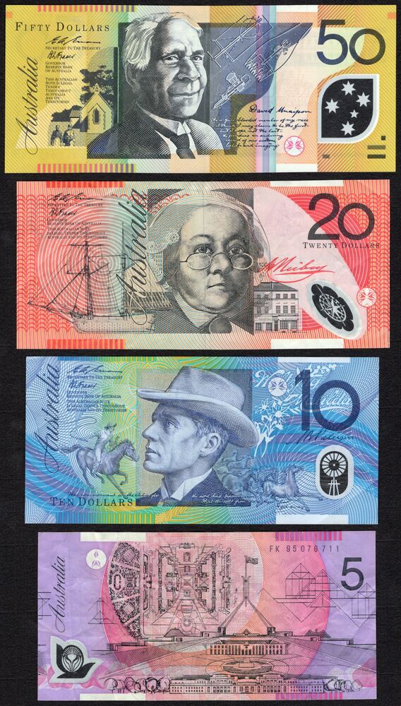 Australia - Group of 4 notes 1994/95 - Average VF