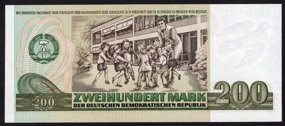 Germany, DDR - 200 Mark 1985 - Pick # 32 - UNC